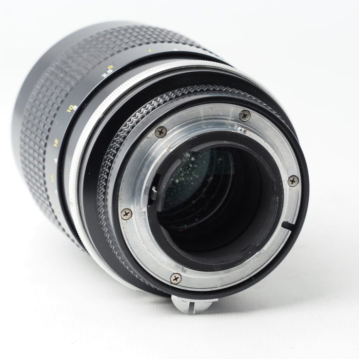 Nikon ニコン Ai NIKKOR 135mm F2.8 MFレンズ Fマウント #15805