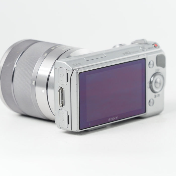 SONY α NEX-5N ダブルレンズキット E 16mm F2.8+E 18-55mm F3.5-5.6 OSS付属 シルバー NEX-5ND/S #14538