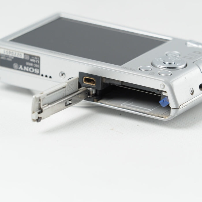 SONY ソニー コンパクトデジタルカメラ Cyber-shot DSC-W830 シルバー 光学ズーム8倍(25-200mm) DSC-W830 #14092